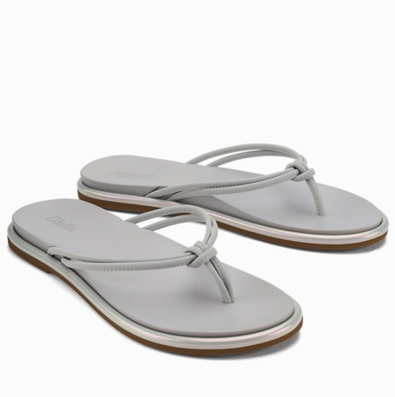 OluKai Shoes - OluKai Aka Sandals NWT